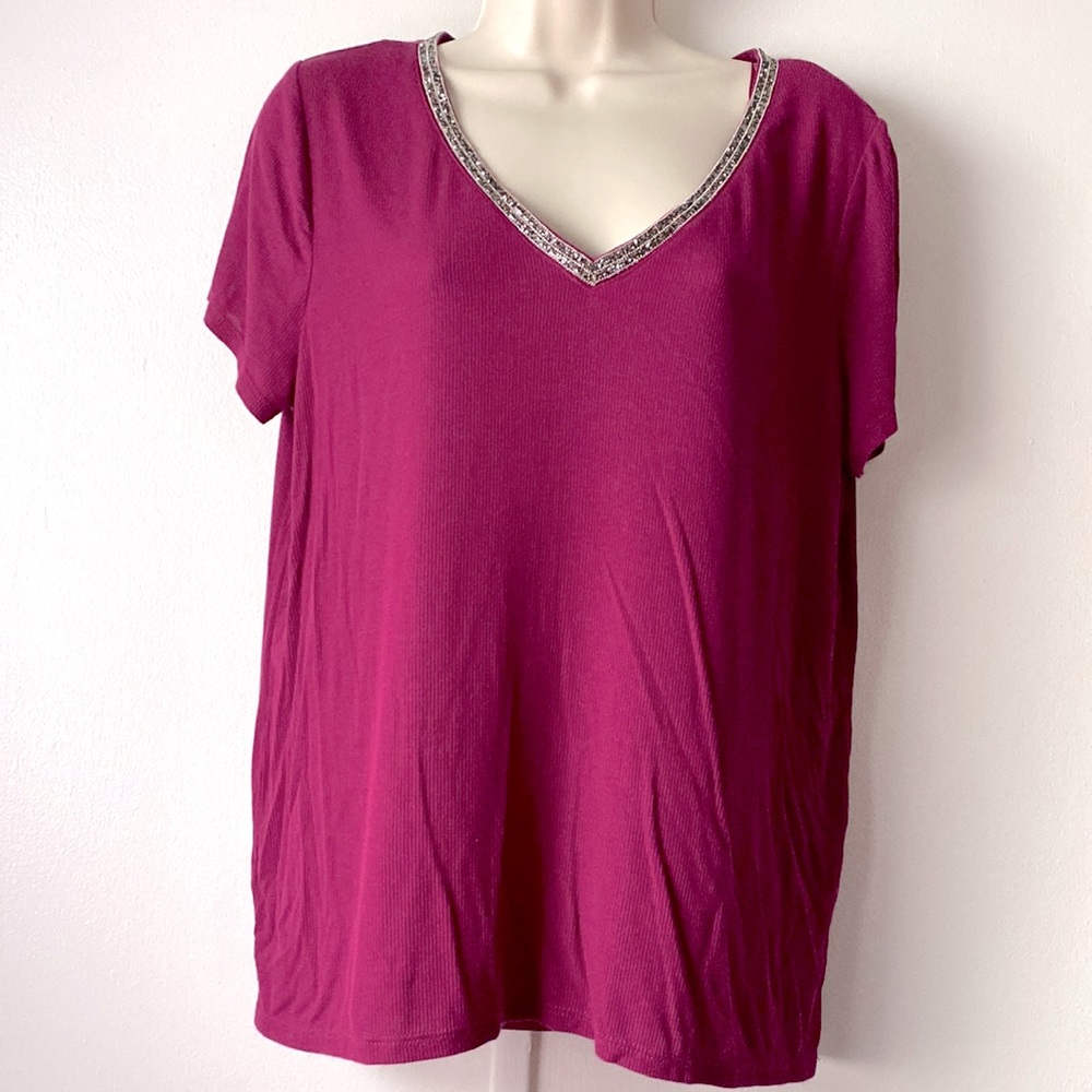 Jennifer Lopez Rhinestone V Neck Tee Shirt Size L